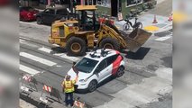 GM Cruise Self-Driving Chevy Bolt Stuck In San Francisco (Source: Tesla Owners Silicon Valley/Twitter)