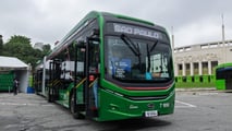 São Paulo estreia ônibus elétrico articulado da BYD com bateria Blade