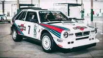 Alcune auto esposte tutti i giorni nell'Heritage Hub Stellantis di Torino