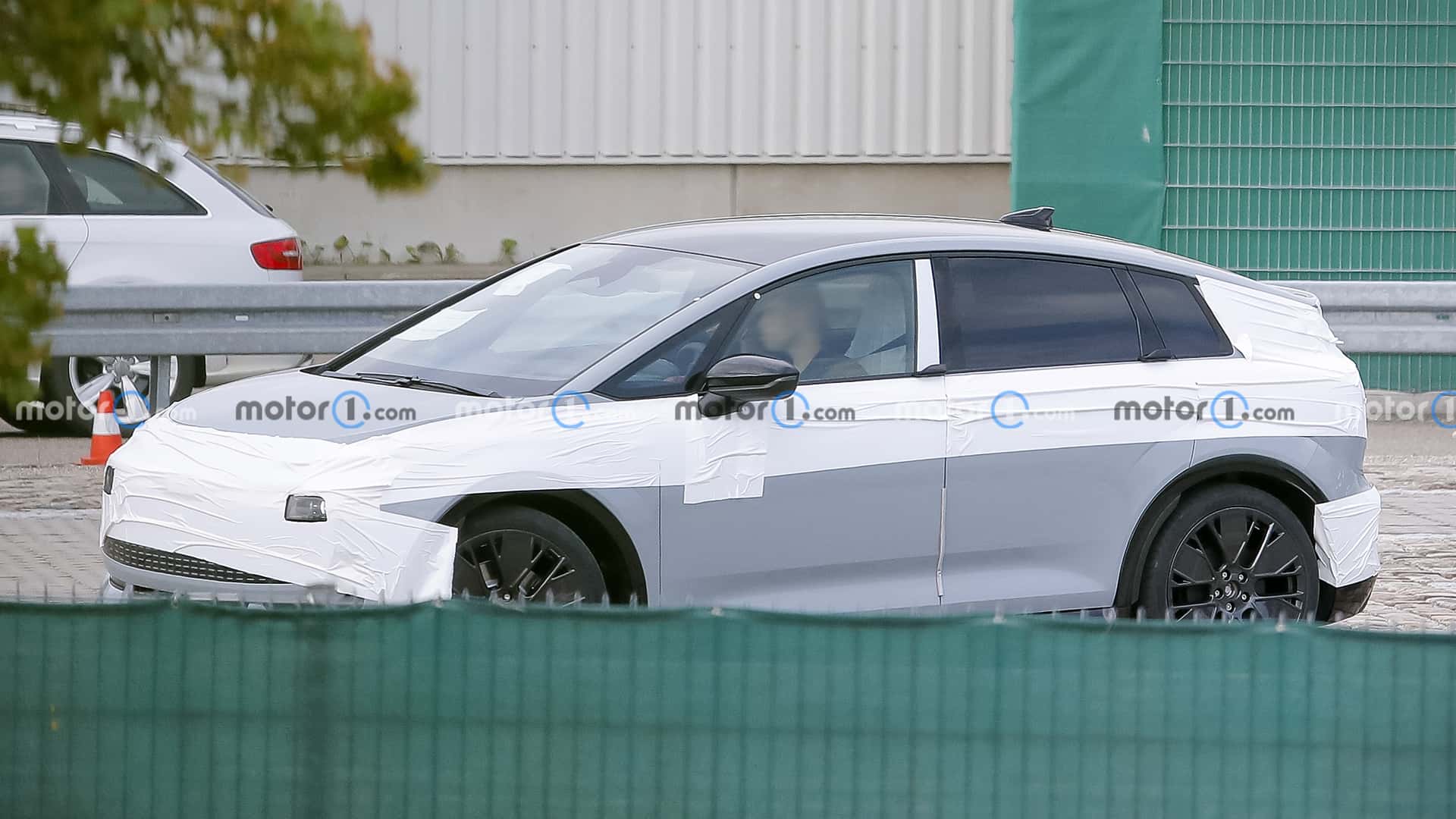 audi-a2-e-tron-2026-erlkonig.jpg