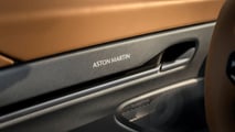 Aston Martin Vanquish 25