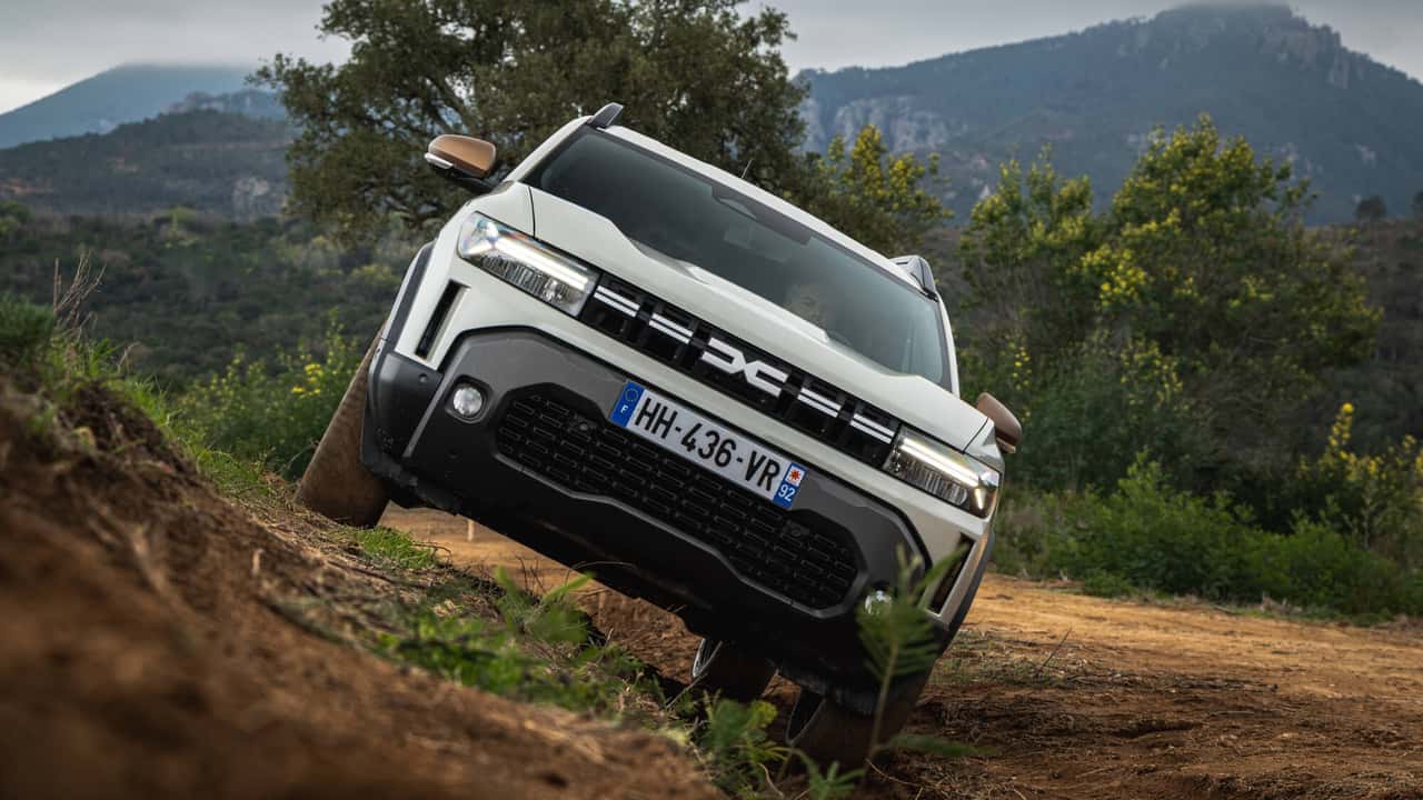 Probamos el Dacia Duster 4x4 con GLP: el SUV barato que se atreve con todo
