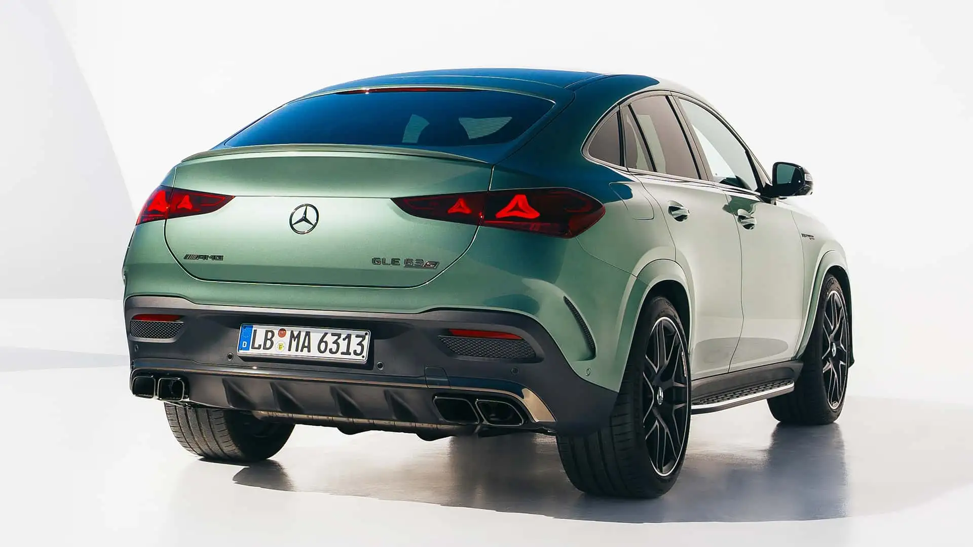 https://cdn.motor1.com/images/mgl/Oo9wxL/s1/mercedes-amg-gle-63-s-4matic-coupe.webp