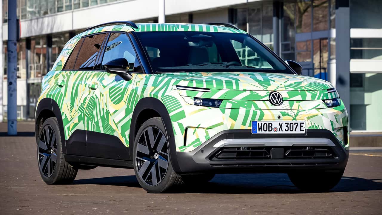 VW ID. Cross Serienversion getarnt auf Werksbildern (2026)