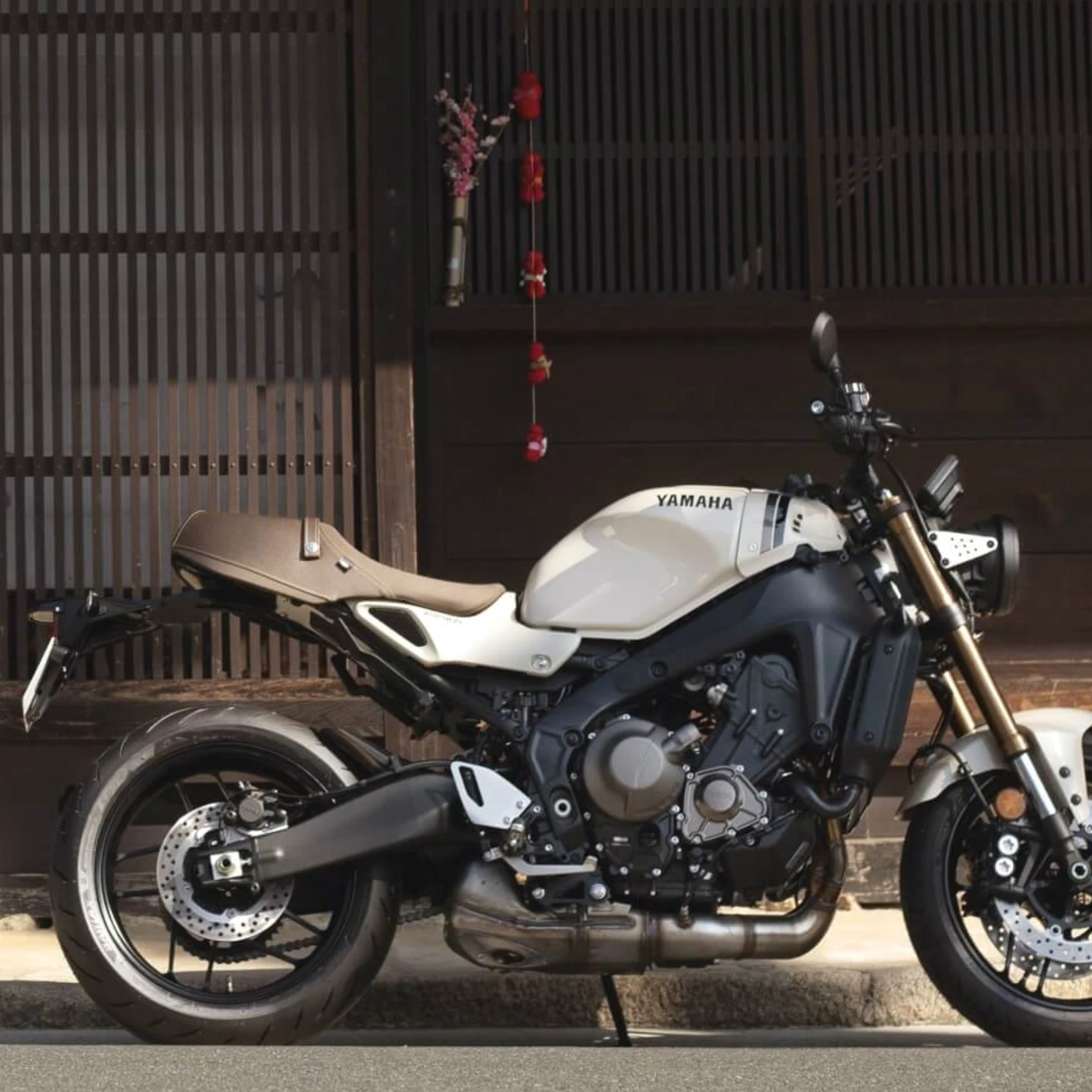 I'm Literally Drooling Over This Ceramic Ivory Japan-only Yamaha