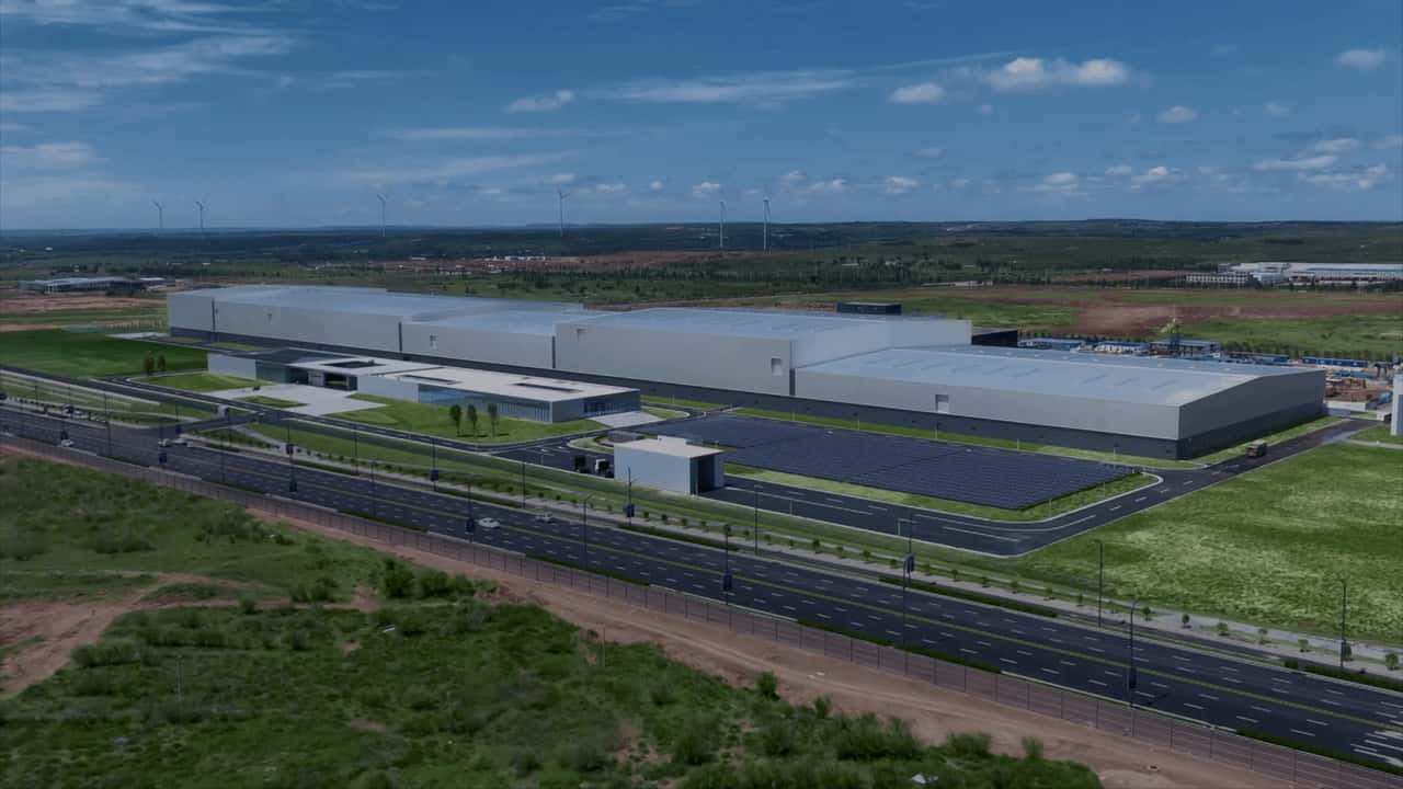 La société chinoise AESC ouvre une usine de batteries en France