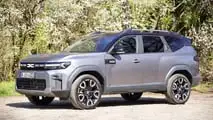 Dacia Bigster Hybrid 155 (2025) in prova