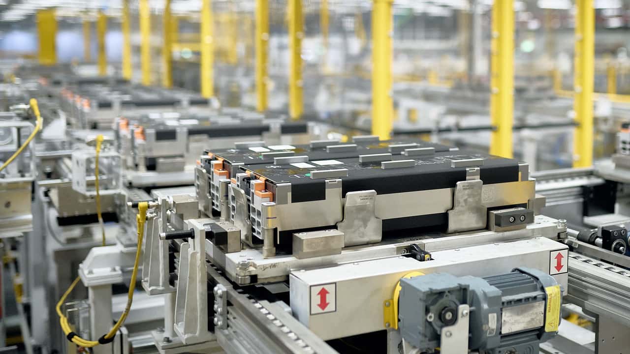 Ford startet Batterie-Produktion in Köln