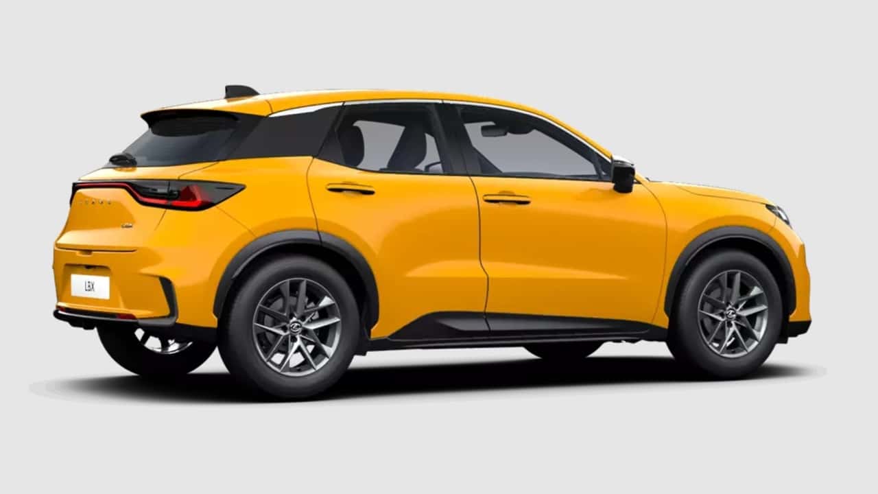 Lexus LBX 2025 precios