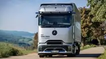 Mercedes-Benz NextGenH2 Hydrogen Fuell Cell Truck
