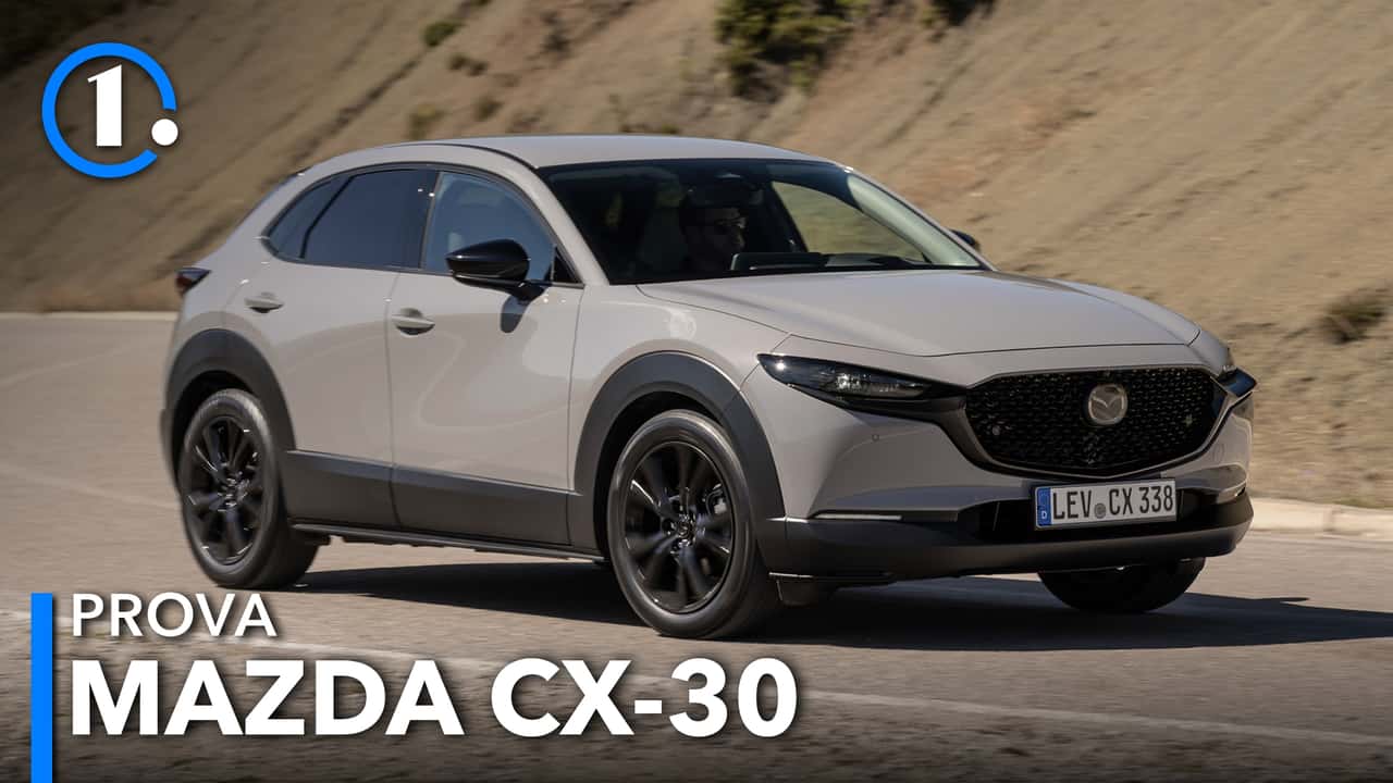 Come va la nuova Mazda CX-30