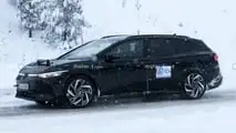Photo d'espionnage de la Volkswagen ID.7 Tourer 2024