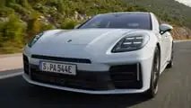 Porsche Panamera E-Hybrid (2024)