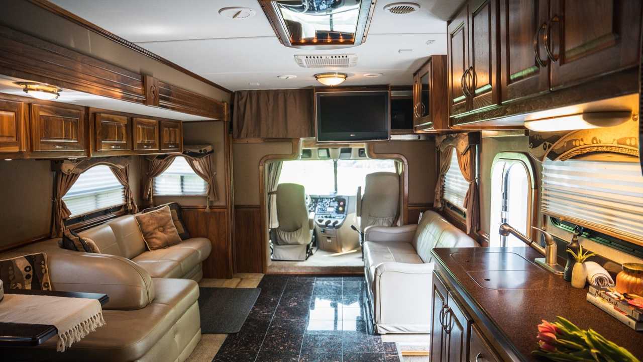 Freightliner Coronado Haulmark