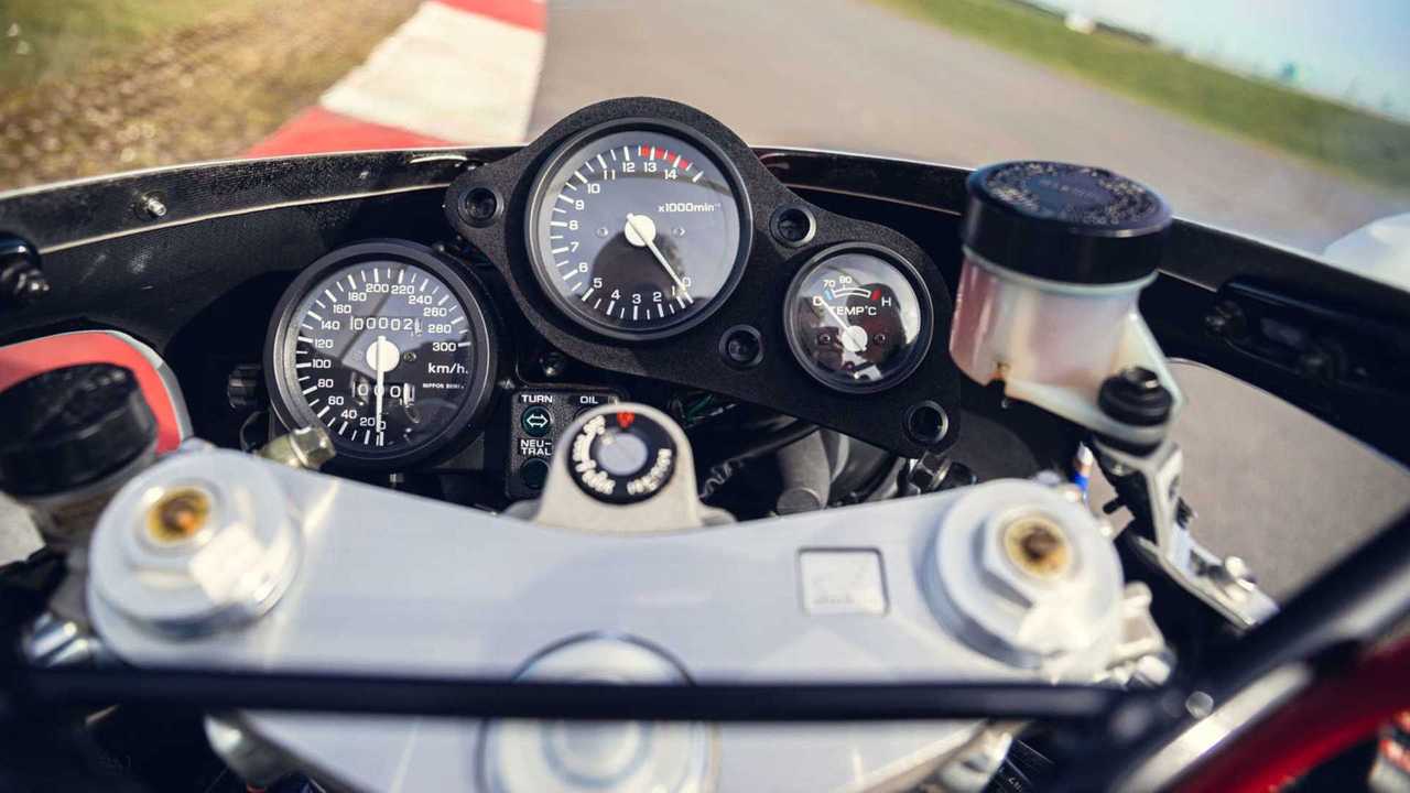 Honda VFR750R RC30 1990