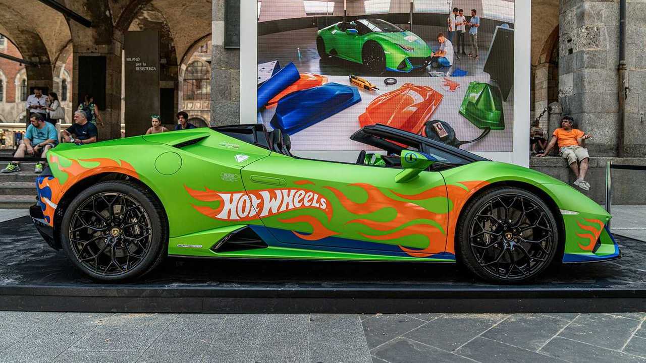 Lamborghini Supertoy LIVE@MIMO2022