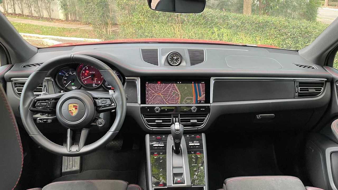 Porsche Macan GTS 2023 (BR)