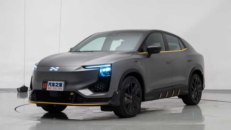 Стильный китайский кроссовер Aiways U6 теперь можно забронировать