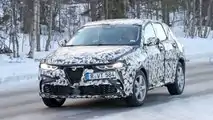 Alfa Romeo Tonale, le prime foto spia degli interni