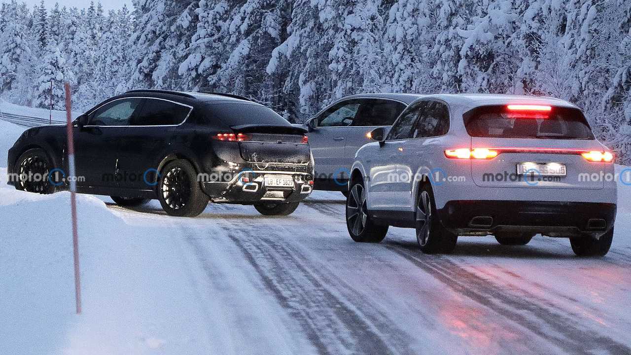 Porsche Macan elettrica, le foto spia dalla Finlandia