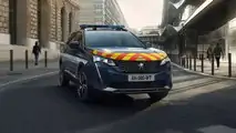 La Peugeot 3008 Hybrid della Gendarmerie francese a Parigi
