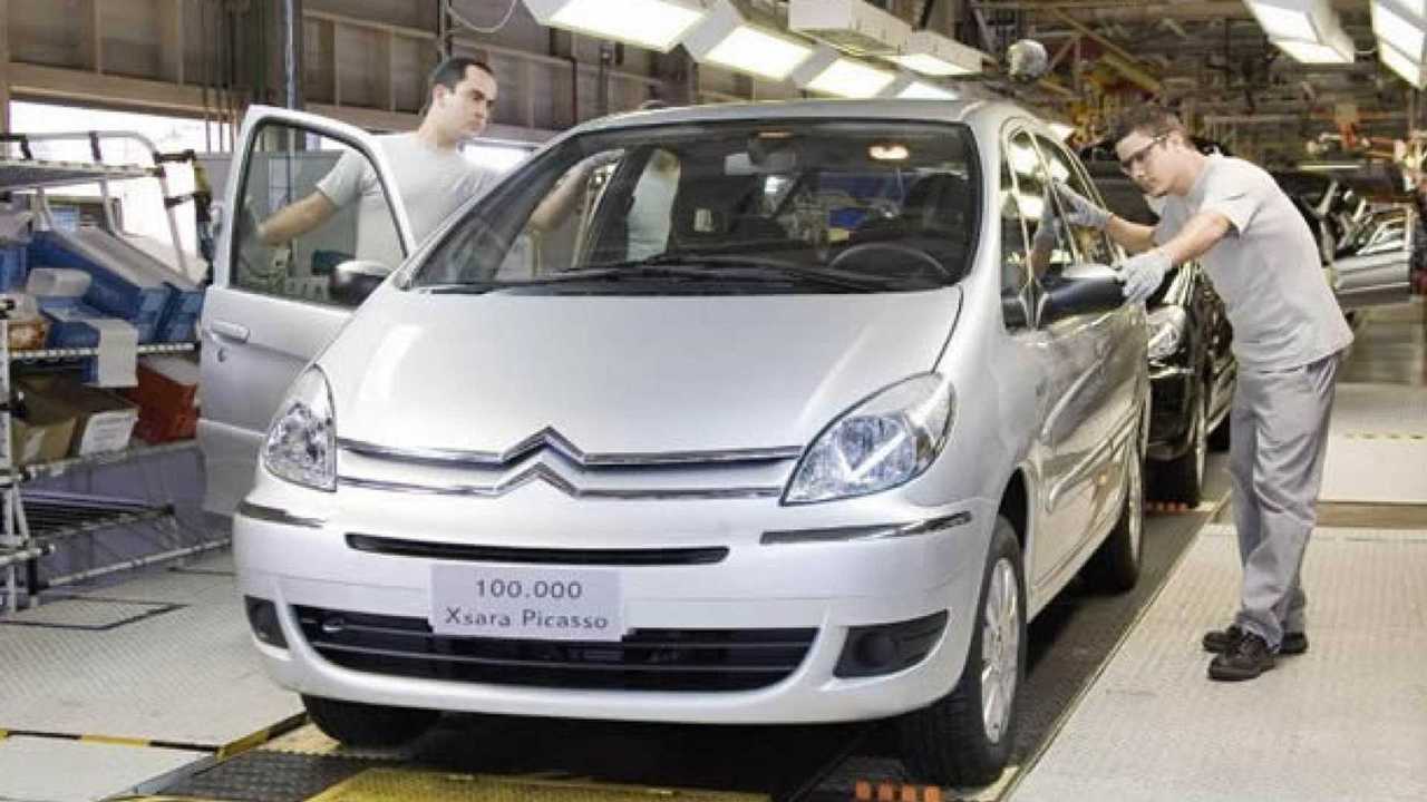 Carros nacionais dos anos 2000
