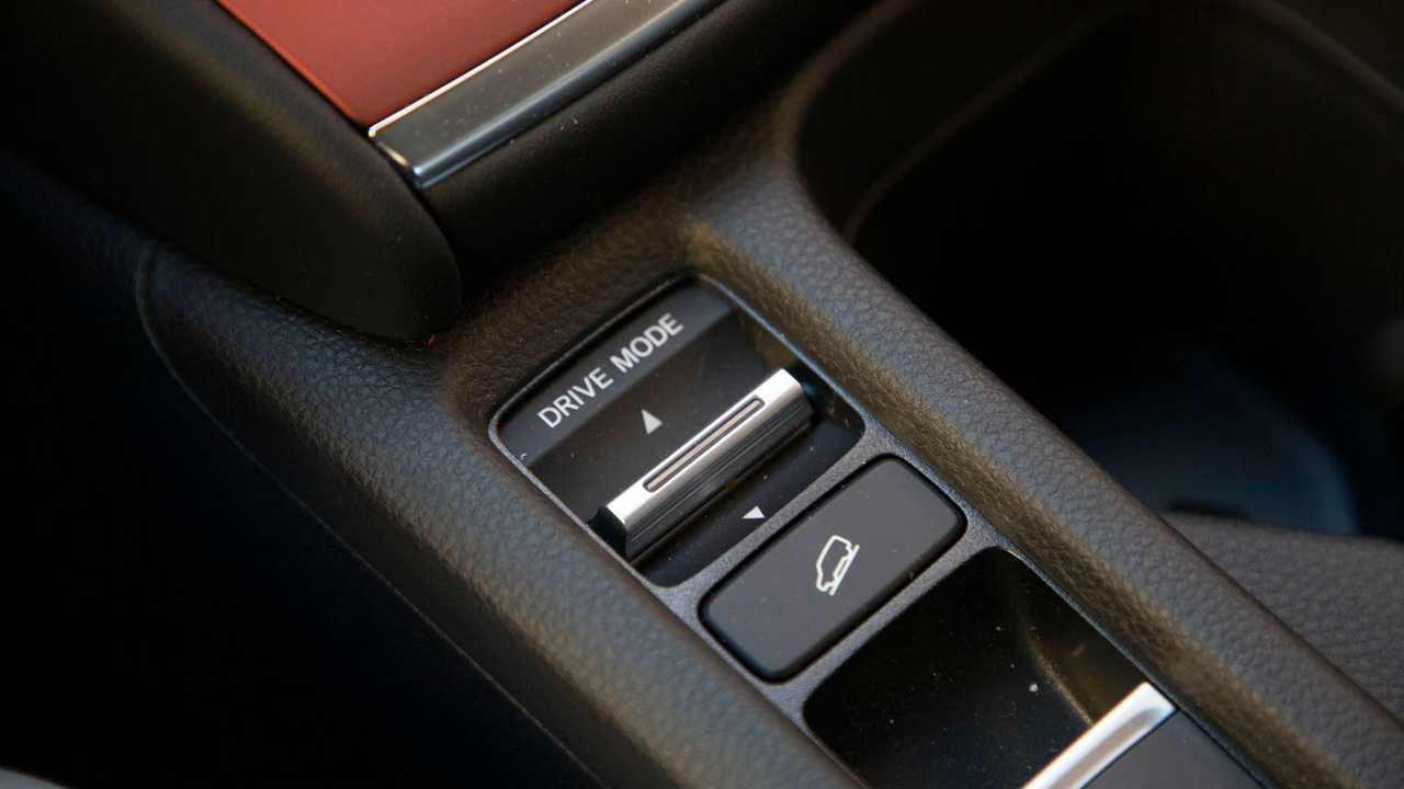 Honda HR-V 1.5 i-MMD 2022 Advance Style prueba