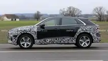 Audi Q8 facelift new spy photo