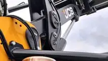 foto Pala gommata JCB 427 HT nei servizi integrati Te.Am. a Teramo