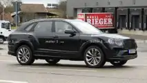 Bentley Bentayga nuova foto spia