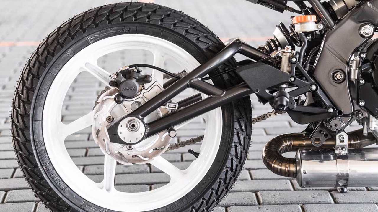 WiMoto Custom Honda CBR600 F2 Rear Wheel