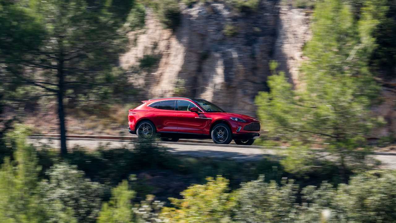 Aston Martin DBX