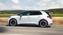 Volkswagen ID.3 1st, Prova su Strada