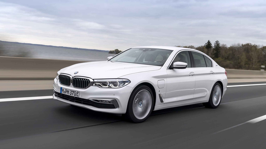2017 BMW 530e iPerformance First Drive