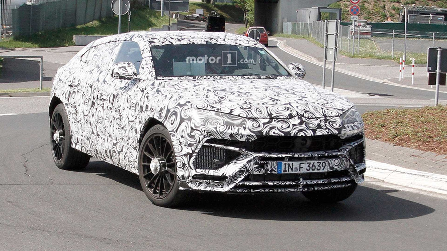 Fotos espía del Lamborghini Urus en Nürburgring