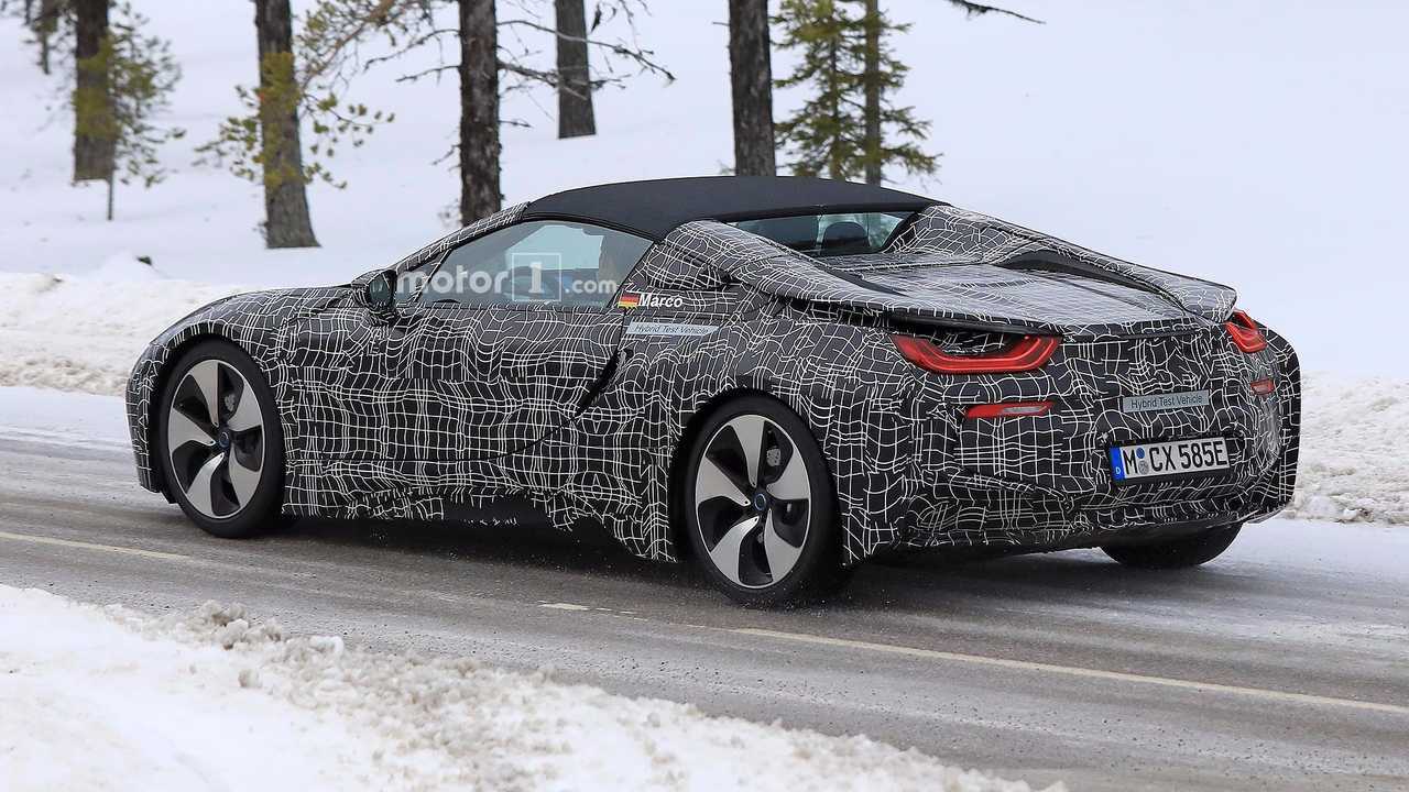 BMW i8 Spyder Spy Photo