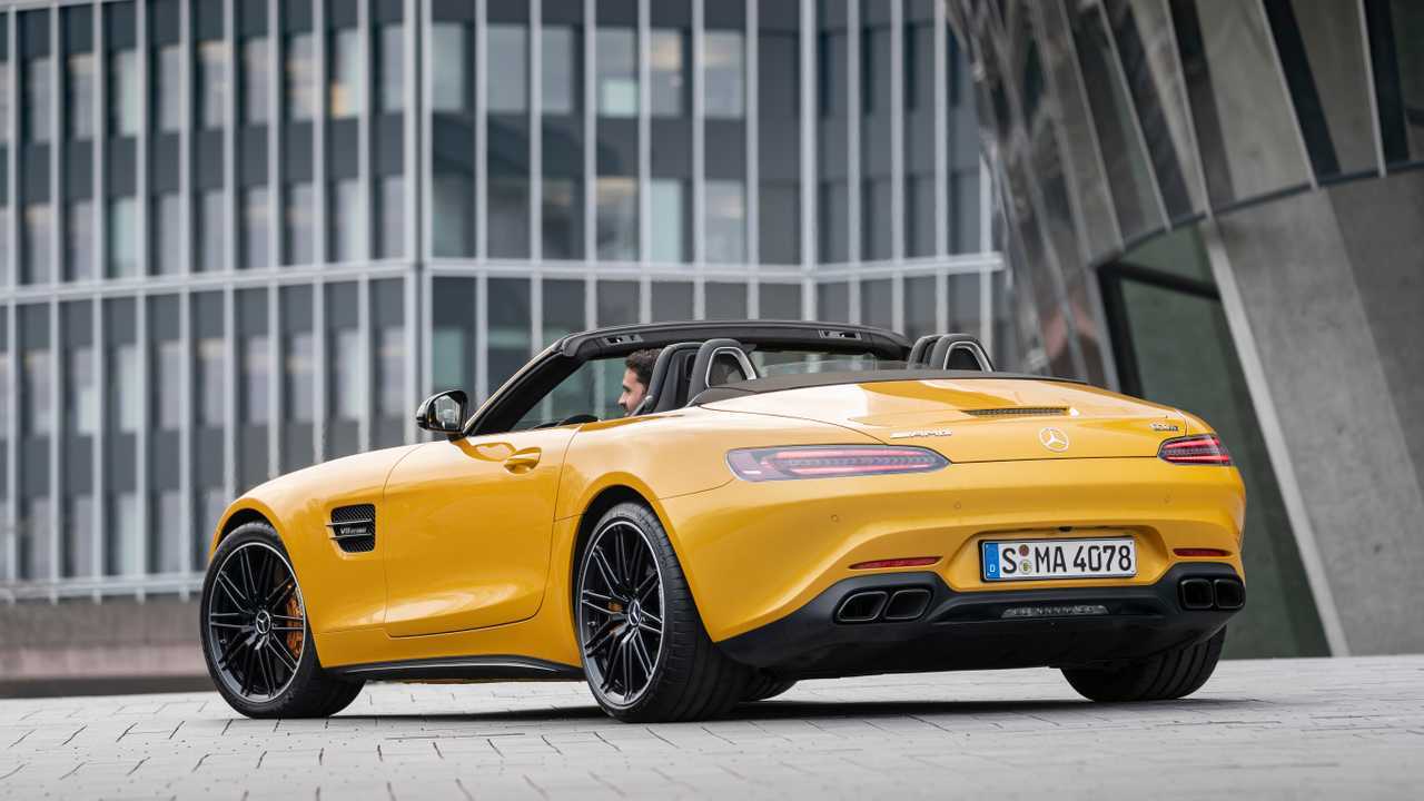 Mercedes-AMG GT R Pro and GTS Cabrio
