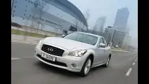Infiniti M35h
