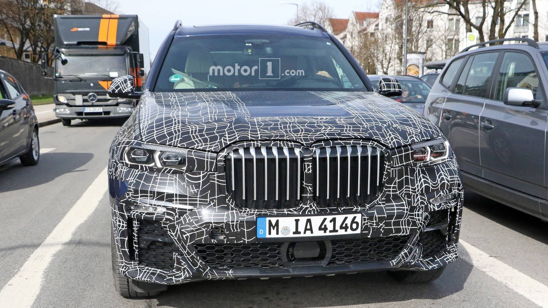 Bmw X7 To Feature Swarovski Crystals For The Gear Shift Lever