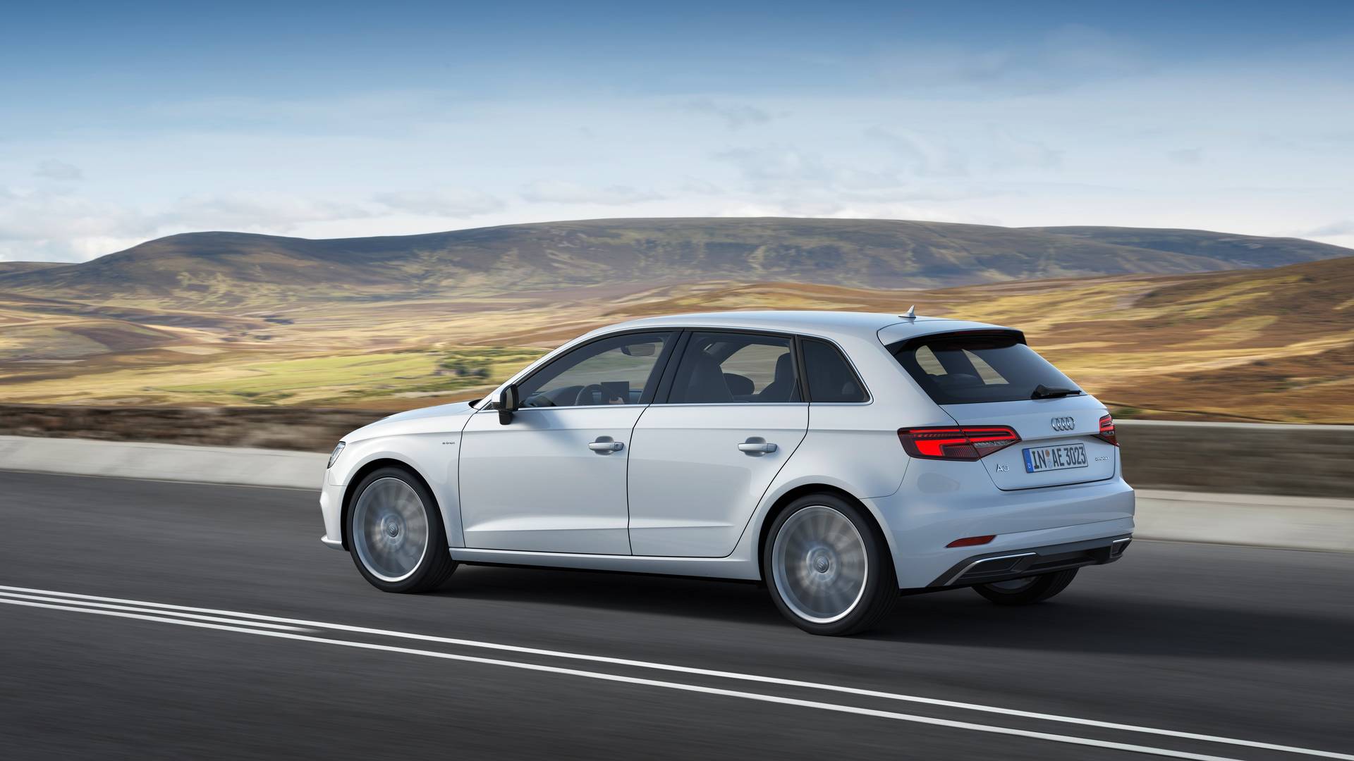 10 Most Fuel Efficient Plug In Hybrids