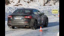 Pneumatici estivi vs invernali, la folle sfida sulla neve