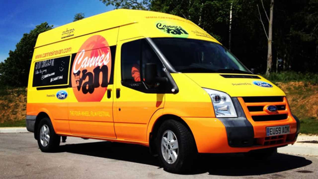 Ford promuove Cannes in a Van