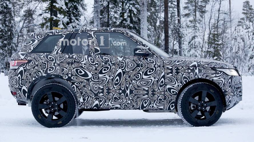 2019 Land Rover Defender spy photo