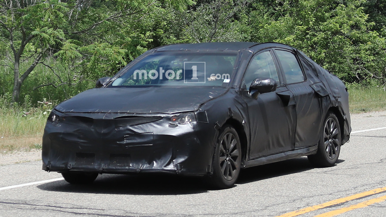 2018 Toyota Camry Spy Photos Motor1 2018 Toyota Camry Spy Photos