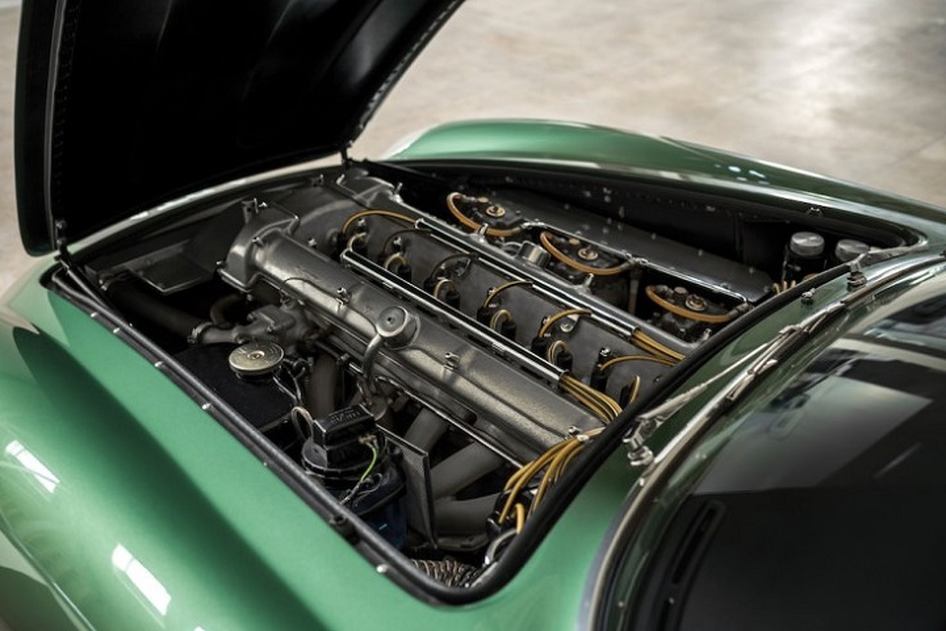 If Da Vinci Sculpted Cars: The Aston Martin DB4 GT Zagato