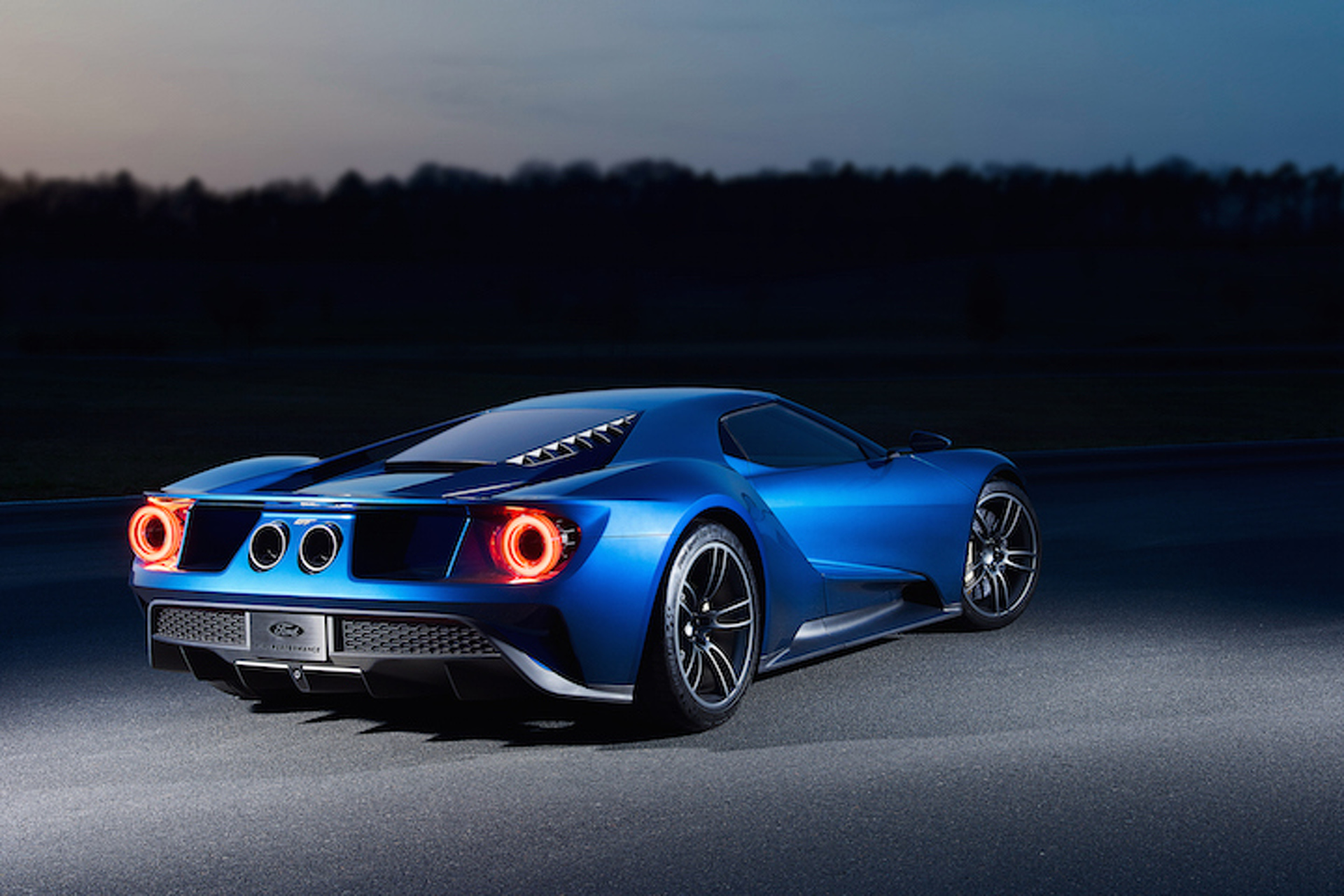 Ford Will Only Produce 200 GT Supercars Per Year; 100 For the U.S.