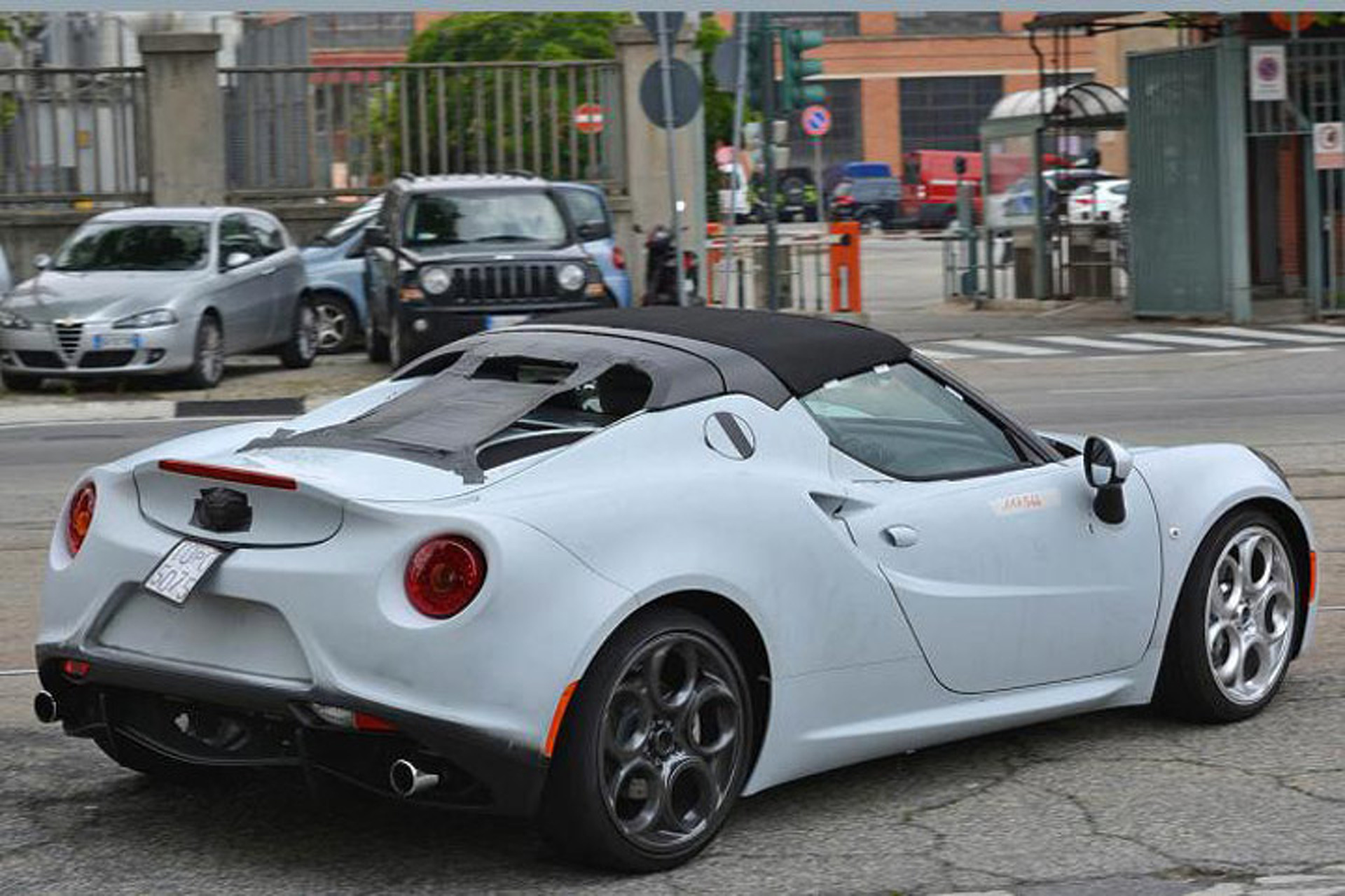 Snapped: Alfa Romeo 4C Spider