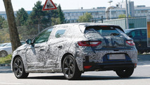 2016 Renault Megane spy photo
