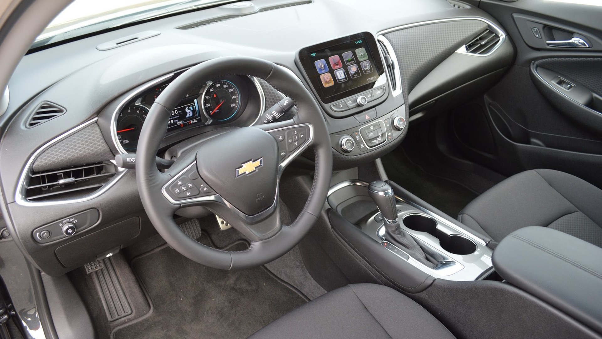 First Drive 2016 Chevy Malibu Video
