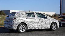 2017 Chevrolet Cruze hatchback spy photo